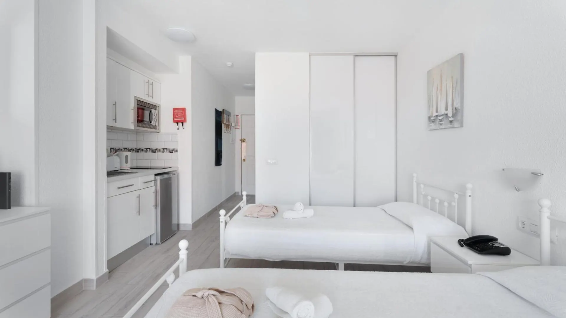 Estupendo Estudio En Castle Harbour Los Cristianos  Hiszpania